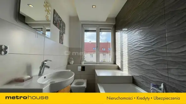 Toruń ,  Żeromskiego   3