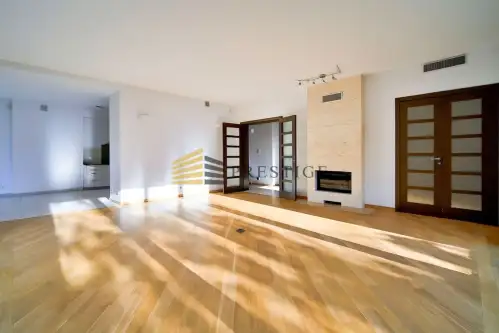 Warszawa ,  Al. Wilanowska   2