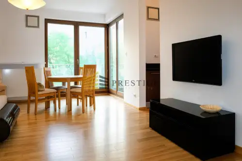  Warszawa   Grzybowska 