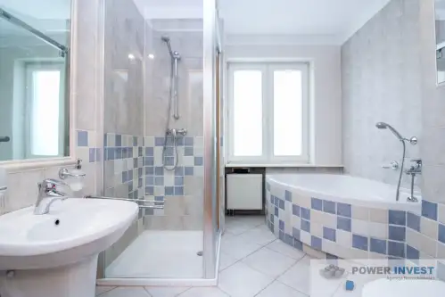 Kraków ,  Tyniecka   12