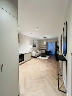 Skierniewice ,  Armii Krajowej   6