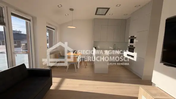 Gdynia ,  Kameralna   2