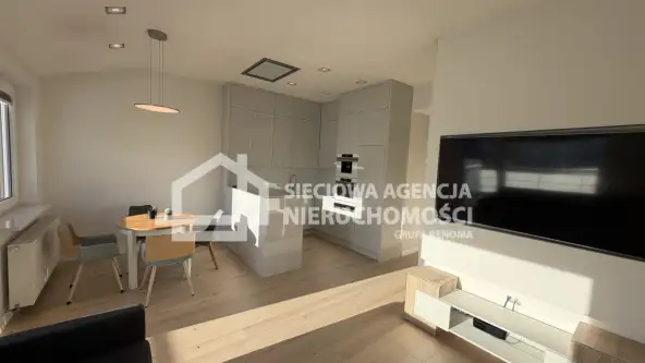 Gdynia ,  Kameralna   3