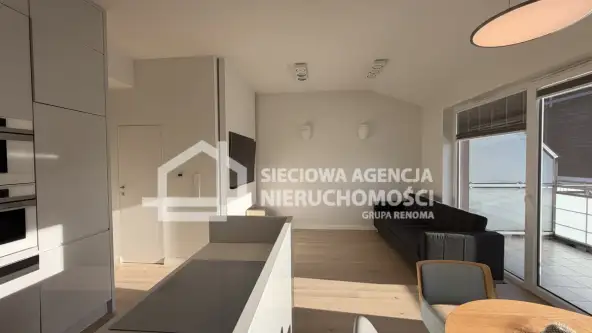 Gdynia ,  Kameralna   6