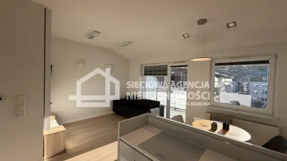 Gdynia ,  Kameralna   7