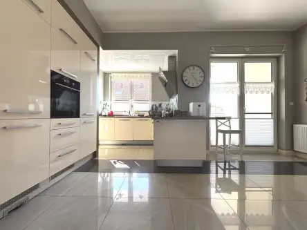 Rumia ,  Wąska   11