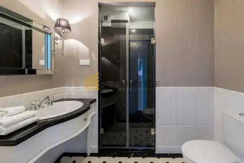 Warszawa ,  Piękna   8