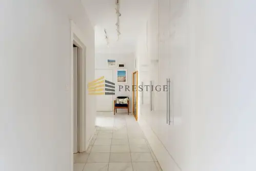 Warszawa ,  Flory   10