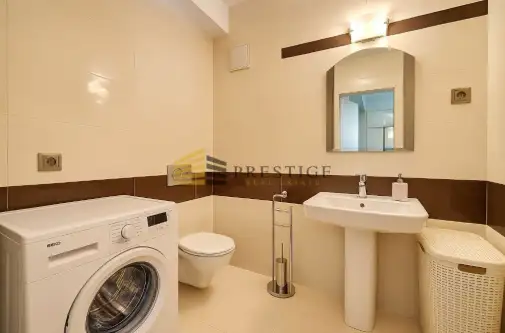 Warszawa ,  Zygmunta Słomińskiego   8