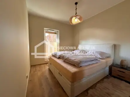 Gdynia ,  Strzelców   8