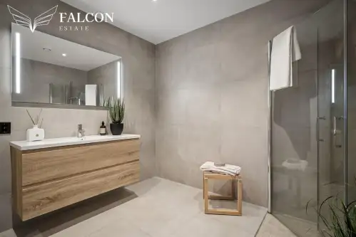 Poznań ,  Naramowicka   3