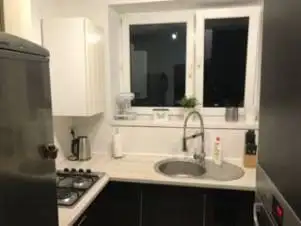 Warszawa ,  Londyńska   7