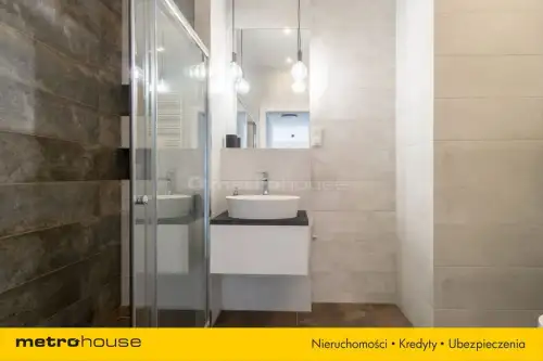 Katowice ,  Korfantego   8