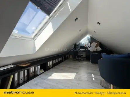 Warka ,  Dereniowa   7