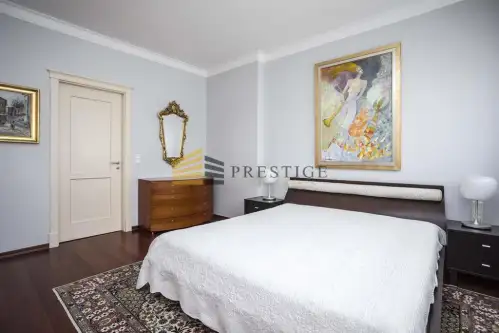 Warszawa ,  Aleja Jana Pawła Ii   10