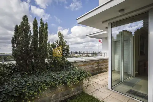 Warszawa ,  Aleja Jana Pawła Ii   12