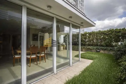 Warszawa ,  Aleja Jana Pawła Ii   13