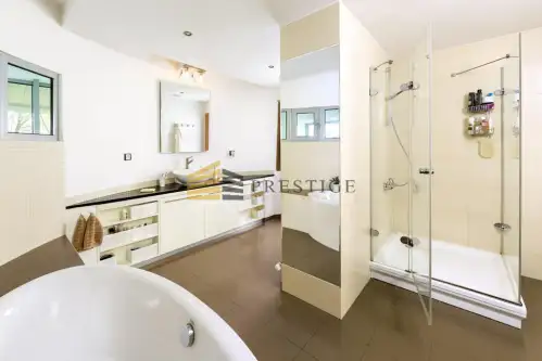 Warszawa ,  Syta   5