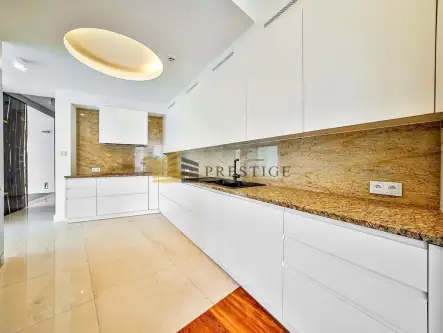 Warszawa ,  Zbyszka Cybulskiego   7