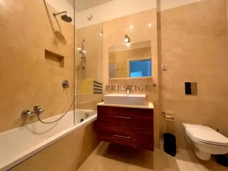 Warszawa ,  al. Wojska Polskiego   10