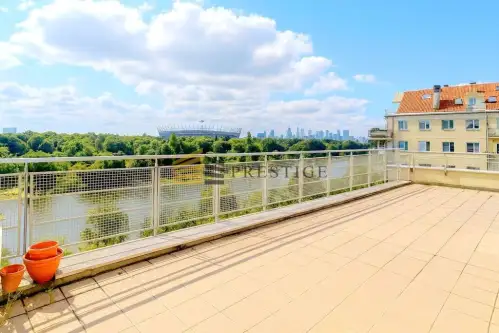 Warszawa ,  Grochowska   15