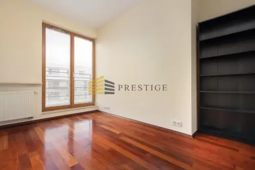 Warszawa ,  Obrzeżna   11