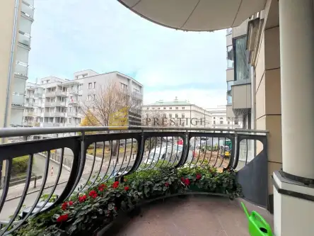 Warszawa ,  Niecała   18