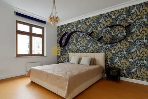 Warszawa ,  Niecała   8