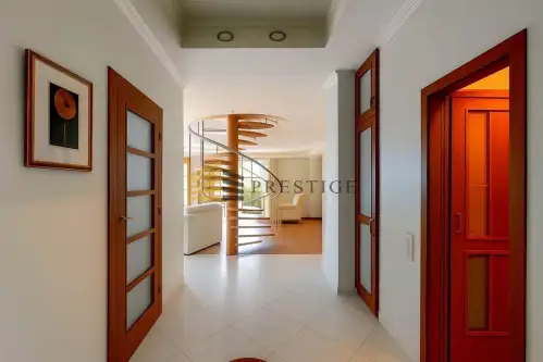 Warszawa ,  Leszczyny   4