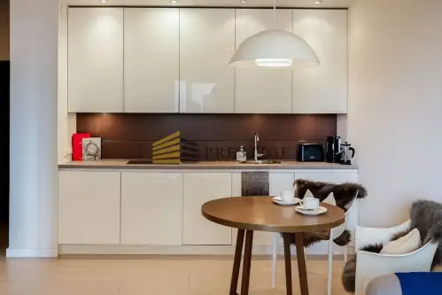  Warszawa   Grzybowska 