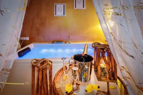 Władysławowo ,  Męczenników Wielkiej Wsi   9