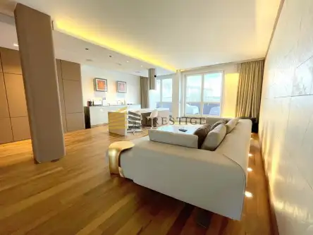 Warszawa ,  Wiktorska   4