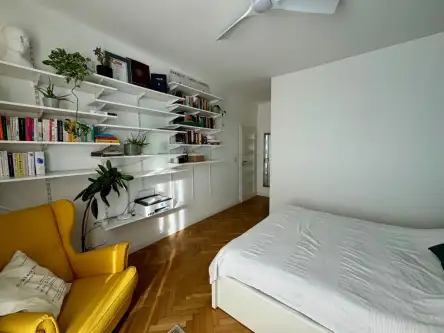 Warszawa ,  Skalbmierska   8