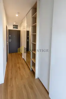 Warszawa ,  Chłodna   5