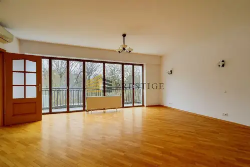 Warszawa ,  Podchorążych   2