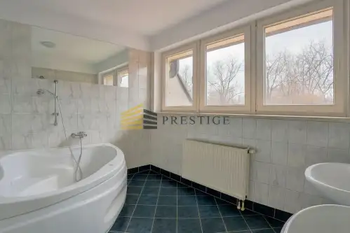 Warszawa ,  Podchorążych   9