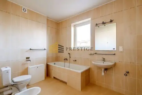 Warszawa ,  Bruzdowa   12