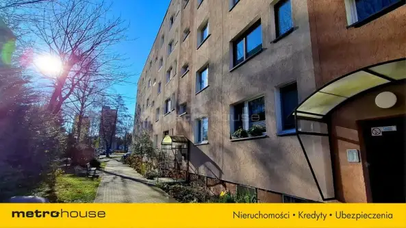 Czechowice-dziedzice ,  Szkolna   16