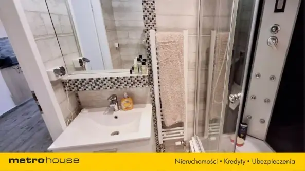 Czechowice-dziedzice ,  Szkolna   4