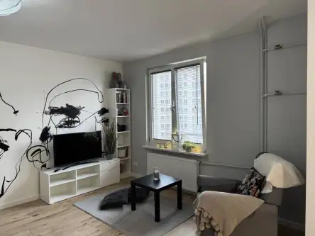 Warszawa ,  Emilii Plater   5