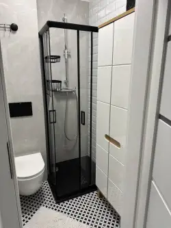 Warszawa ,  Emilii Plater   8