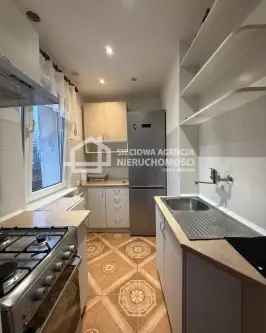 Gdynia ,  Gniewska   6