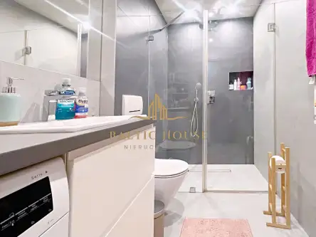 Gdynia ,  Perłowa   6