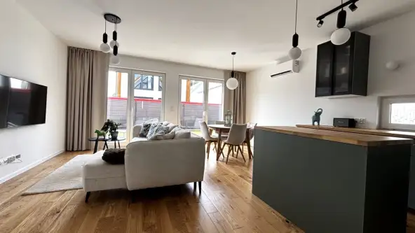 Jantar ,  Wczasowa   5