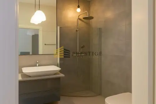 Warszawa ,  Krochmalna   8