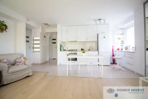 Kraków ,  Aleja Pokoju   4