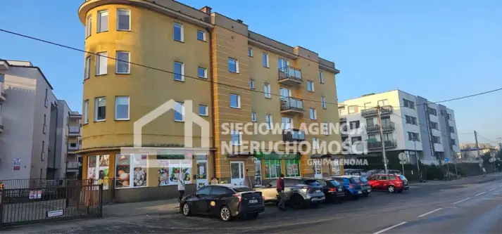 Rumia ,  Towarowa   4