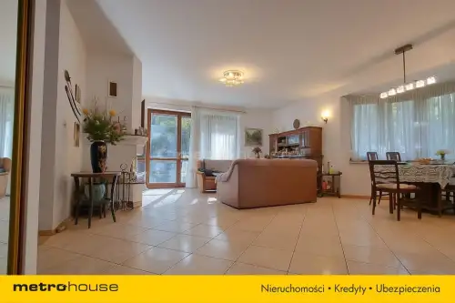  Adamów-wieś   Gwiaździsta 