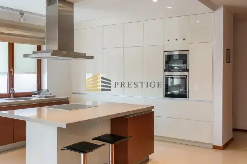 Warszawa ,  Rakowiecka   2