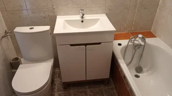 Warszawa ,  Polnej Róży   10